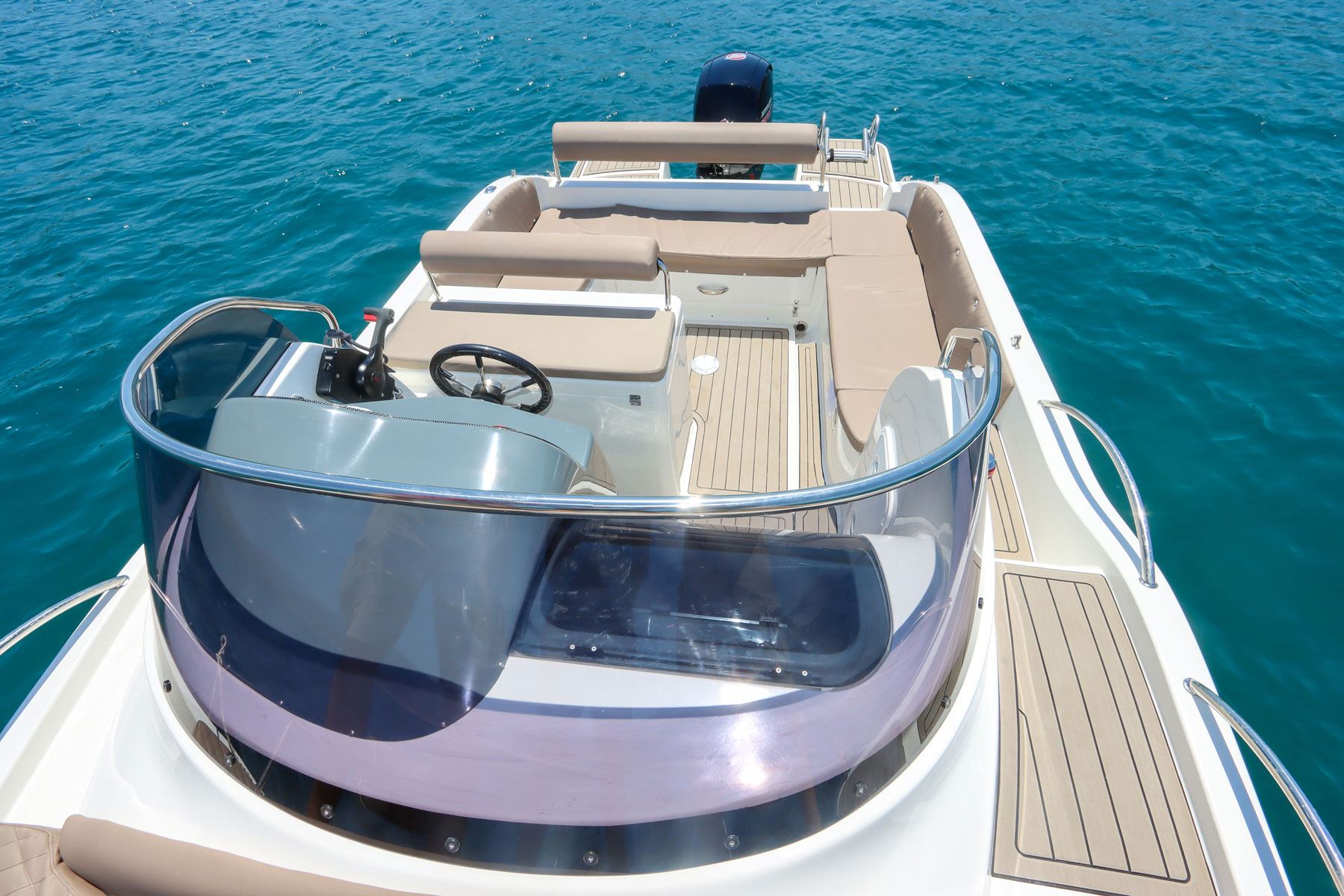 Ionian Sun 600